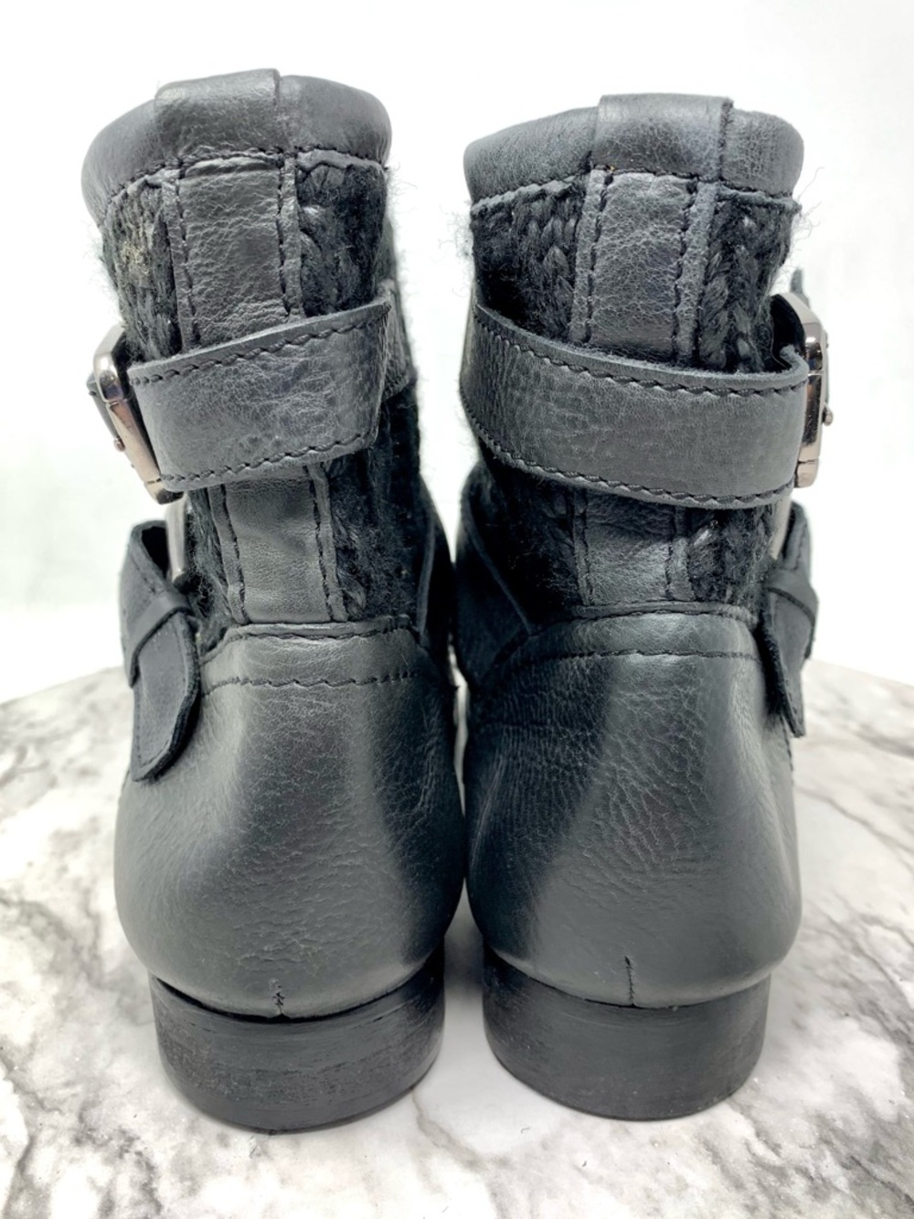 Skechers Stagecoach Gray Cable Knit Leather Buckle Detail Ankle Boots 8 Comfy - Picture 5 of 16